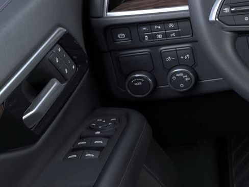 New 2026 Chevrolet Suburban LT RWD image 22