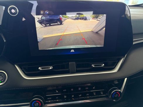 Used 2025 Chevrolet Equinox LT w/ Convenience Package II AWD/4WD image 27