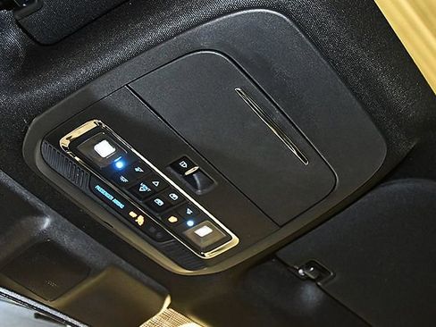 Used 2024 Ford F150 Lariat w/ Equipment Group 502A High image 35