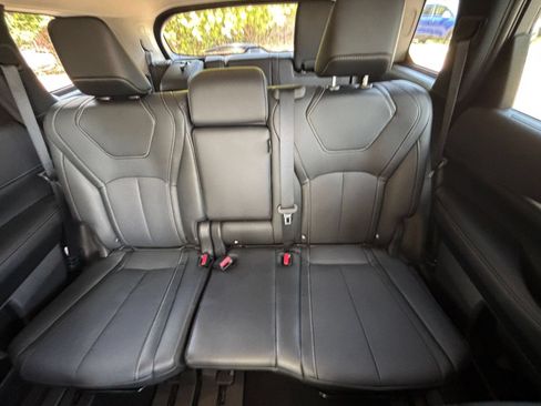 Used 2026 INFINITI QX60 Luxe FWD image 42