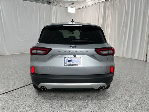 Used 2023 Ford Escape Active w/ Tech Pack #1 AWD/4WD image 4