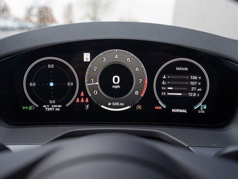 Certified 2025 Porsche Panamera 4 AWD/4WD image 23