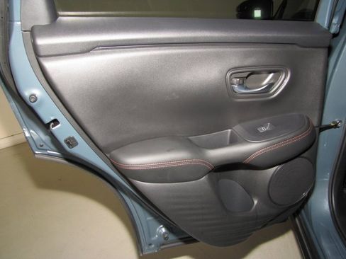 Certified 2024 Honda HR-V Sport image 12