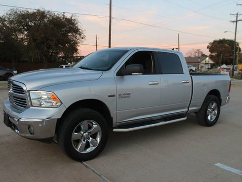 Used 2018 RAM 1500 Big Horn AWD/4WD image 6