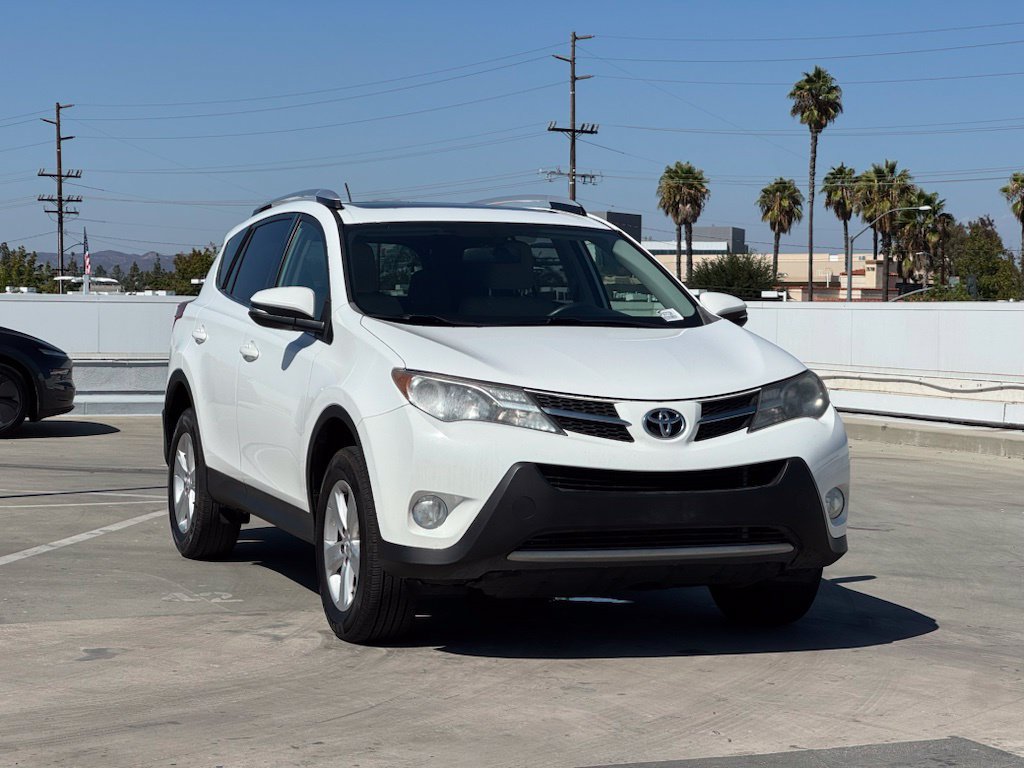 Used 2014 Toyota RAV4 XLE FWD image 4