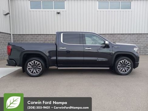 Used 2023 GMC Sierra 1500 Denali Ultimate image 2