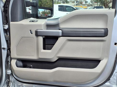 Used 2022 Ford F250 XLT w/ XLT Premium Package image 12