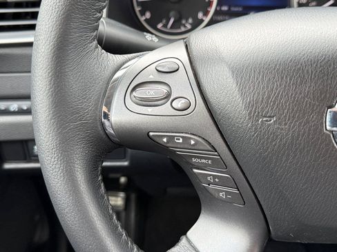Used 2019 Nissan Murano SV w/ Cargo Package AWD/4WD image 19