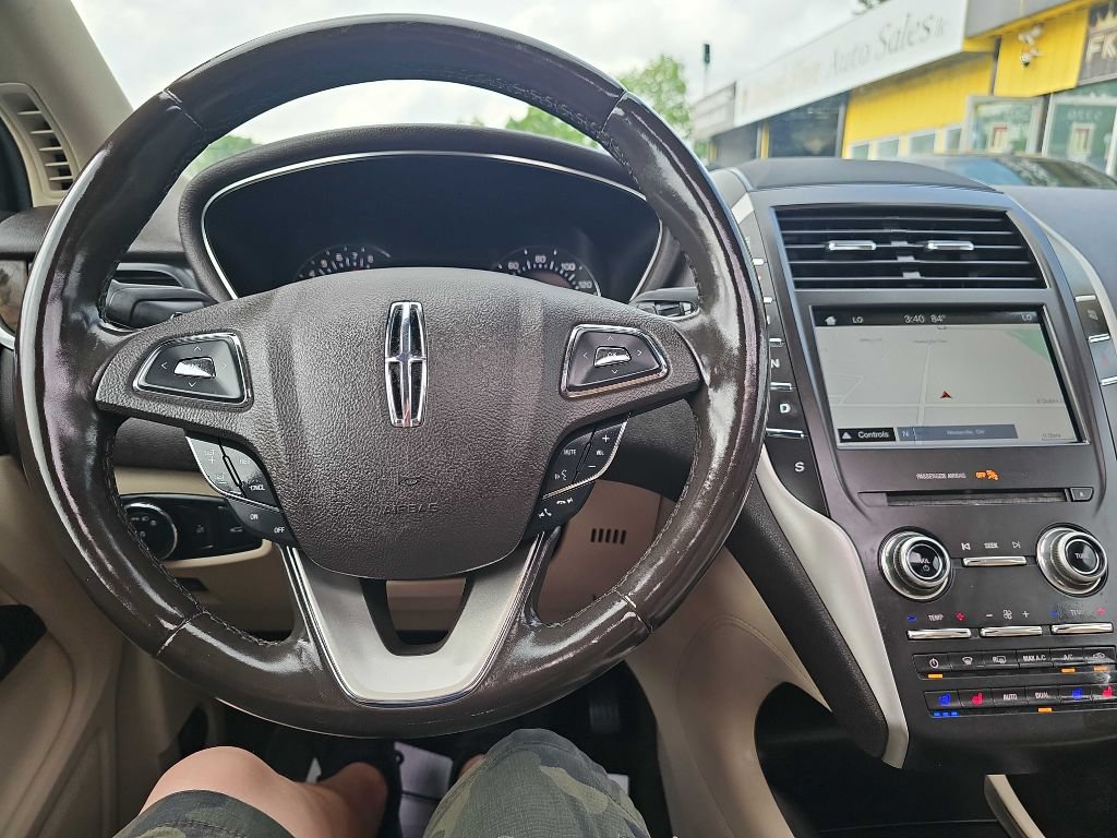 Used 2017 Lincoln MKC Reserve w/ Lincoln MKC Climate Package AWD/4WD image 26