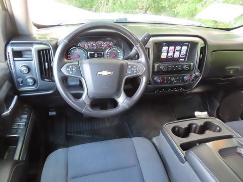 Used 2017 Chevrolet Silverado 1500 LT w/ All Star Edition AWD/4WD image 4