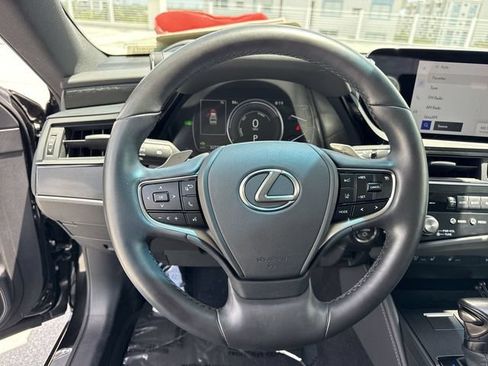 Certified 2025 Lexus ES 300h w/ Premium Package FWD image 14