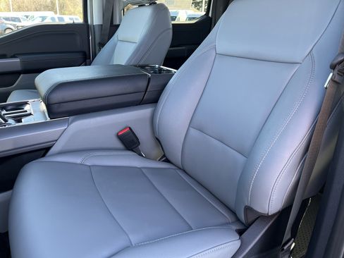 New 2025 Ford F150 Lightning Flash image 19