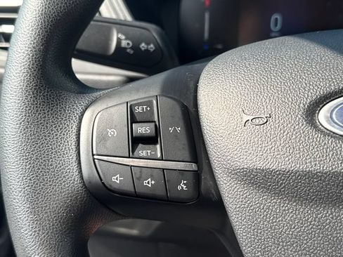 Used 2025 Ford Escape Active AWD/4WD image 29