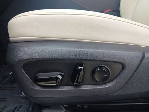 Used 2024 Lexus RX 350 FWD w/ Technology Package image 17