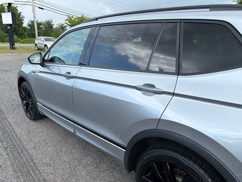 Used 2020 Volkswagen Tiguan SE R-Line w/ 3rd Row Seat Package AWD/4WD image 18