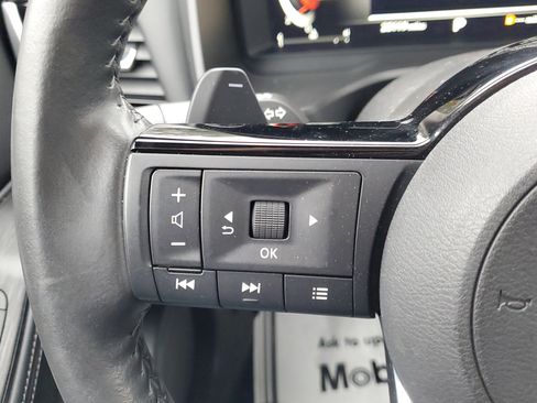 Certified 2023 Nissan Rogue Platinum image 24