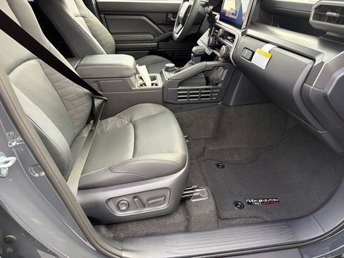 New 2026 Toyota 4Runner TRD Off-Road Premium AWD/4WD image 11