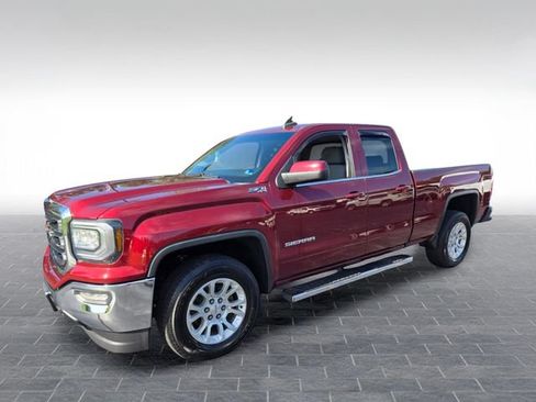 Used 2016 GMC Sierra 1500 SLE w/ SLE Value Package AWD/4WD image 3