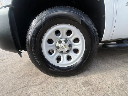 Used 2009 Chevrolet Silverado 1500 W/T RWD image 16
