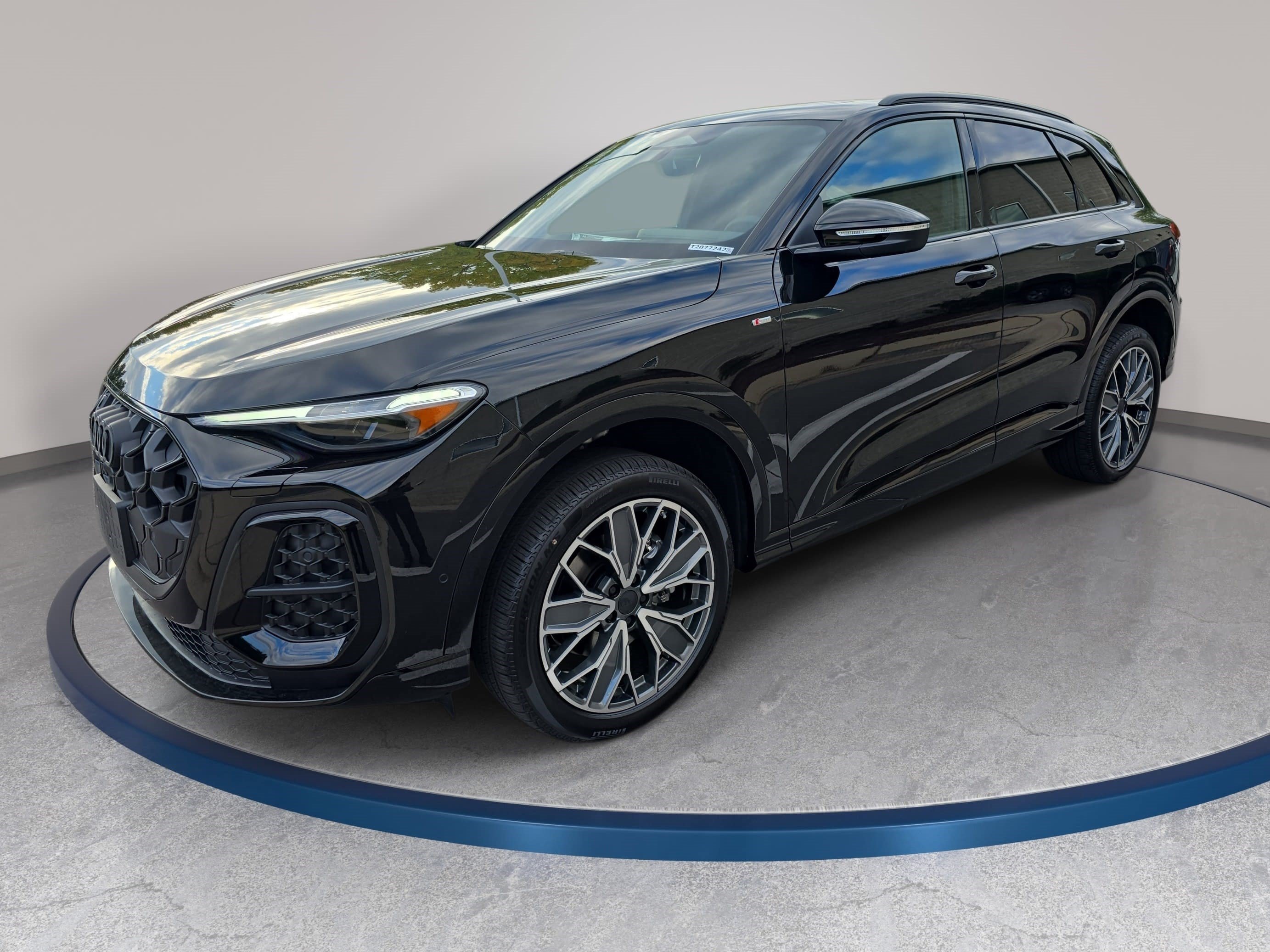 New 2026 Audi Q5 Premium Plus AWD/4WD image 1