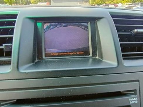 Used 2009 Toyota Highlander Limited w/ Extra Value Pkg 7 AWD/4WD image 16