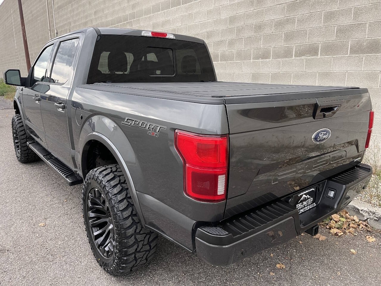 Used 2019 Ford F150 Lariat w/ Equipment Group 502A Luxury AWD/4WD image 24