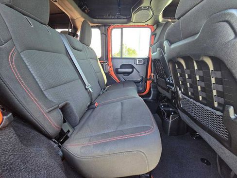 Used 2019 Jeep Wrangler Unlimited Rubicon AWD/4WD image 14