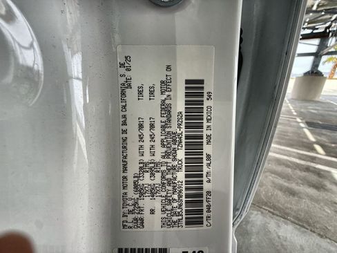 Used 2025 Toyota Tacoma SR5 image 33