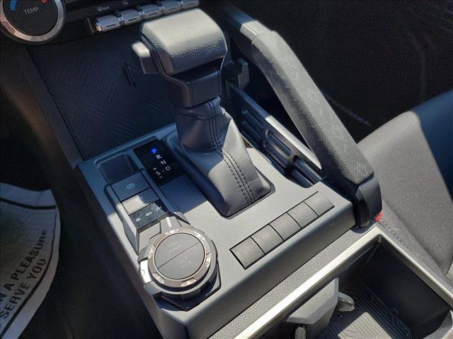 Used 2026 Toyota Tacoma SR5 AWD/4WD image 19