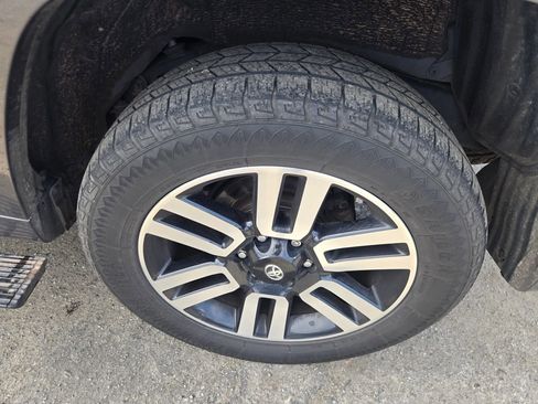 Used 2019 Toyota 4Runner Limited image 29