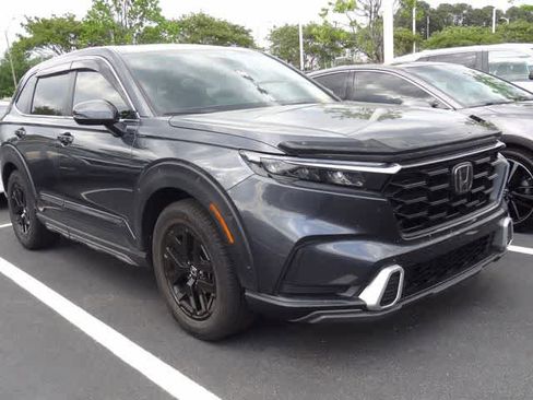 Used 2024 Honda CR-V LX image 3