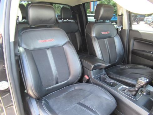 Used 2022 Ford Ranger Lariat w/ Tremor Off-Road Package AWD/4WD image 11