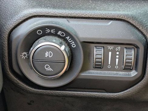 Used 2020 Jeep Gladiator Sport w/ Quick Order Package 24S image 19