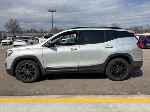 Certified 2020 GMC Terrain SLE w/ Driver Convenience Package image 11