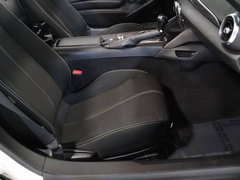 Used 2017 FIAT 124 Spider Classica image 48