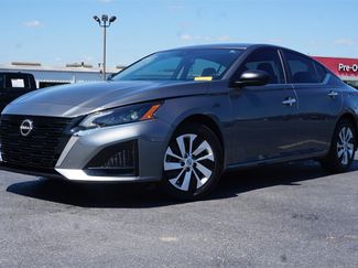 Certified 2024 Nissan Altima 2.5 S image 1