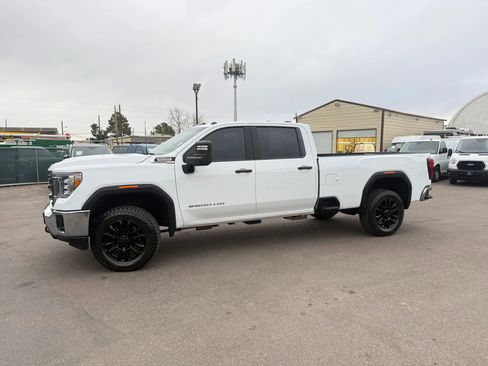 Used 2023 GMC Sierra 2500 Pro w/ Convenience Package image 3