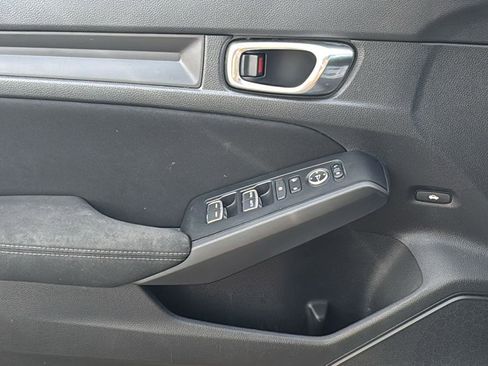 Used 2023 Honda Civic Sport image 8