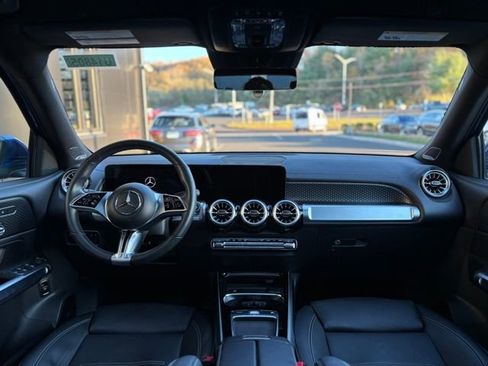 Used 2024 Mercedes-Benz GLB 250 4MATIC image 51