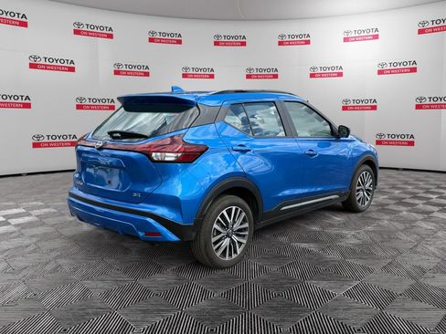 Used 2024 Nissan Kicks SR FWD image 5