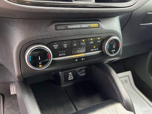 Used 2025 Ford Escape ST-Line AWD/4WD image 20
