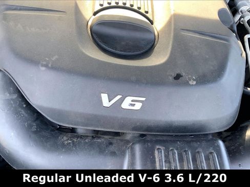 Used 2015 Jeep Grand Cherokee Overland image 33