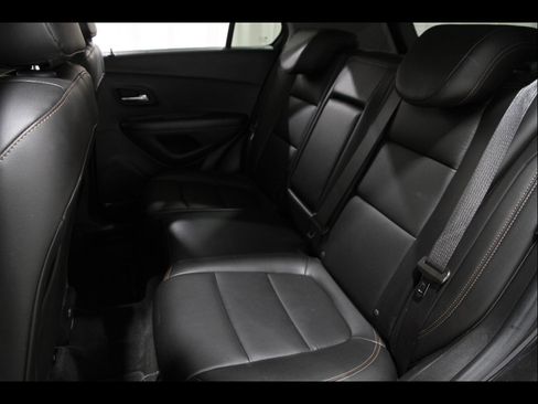 Certified 2022 Chevrolet Trax LT w/ Premium Seat Package image 18