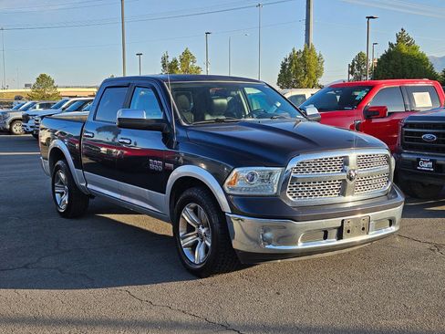 Used 2014 RAM 1500 Laramie w/ Convenience Group AWD/4WD image 17