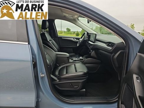 Used 2024 Ford Escape Platinum AWD/4WD image 27