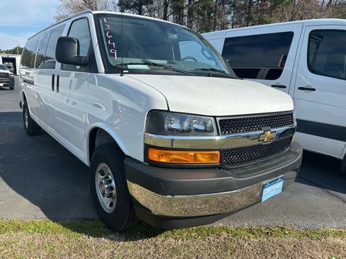Certified 2024 Chevrolet Express 3500 LT w/ LT Preferred Equipment Group RWD image 3