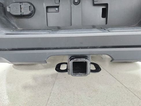 Used 2025 Toyota Tundra Limited AWD/4WD image 44