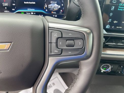 Used 2024 Chevrolet Silverado 1500 LT AWD/4WD image 23