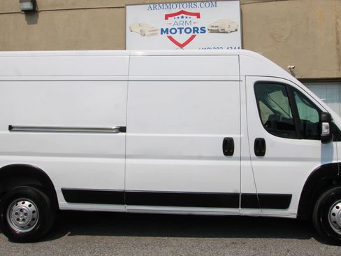 Used 2023 RAM ProMaster 2500 FWD image 4