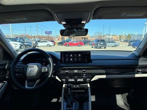 Used 2025 Honda Accord Touring image 33